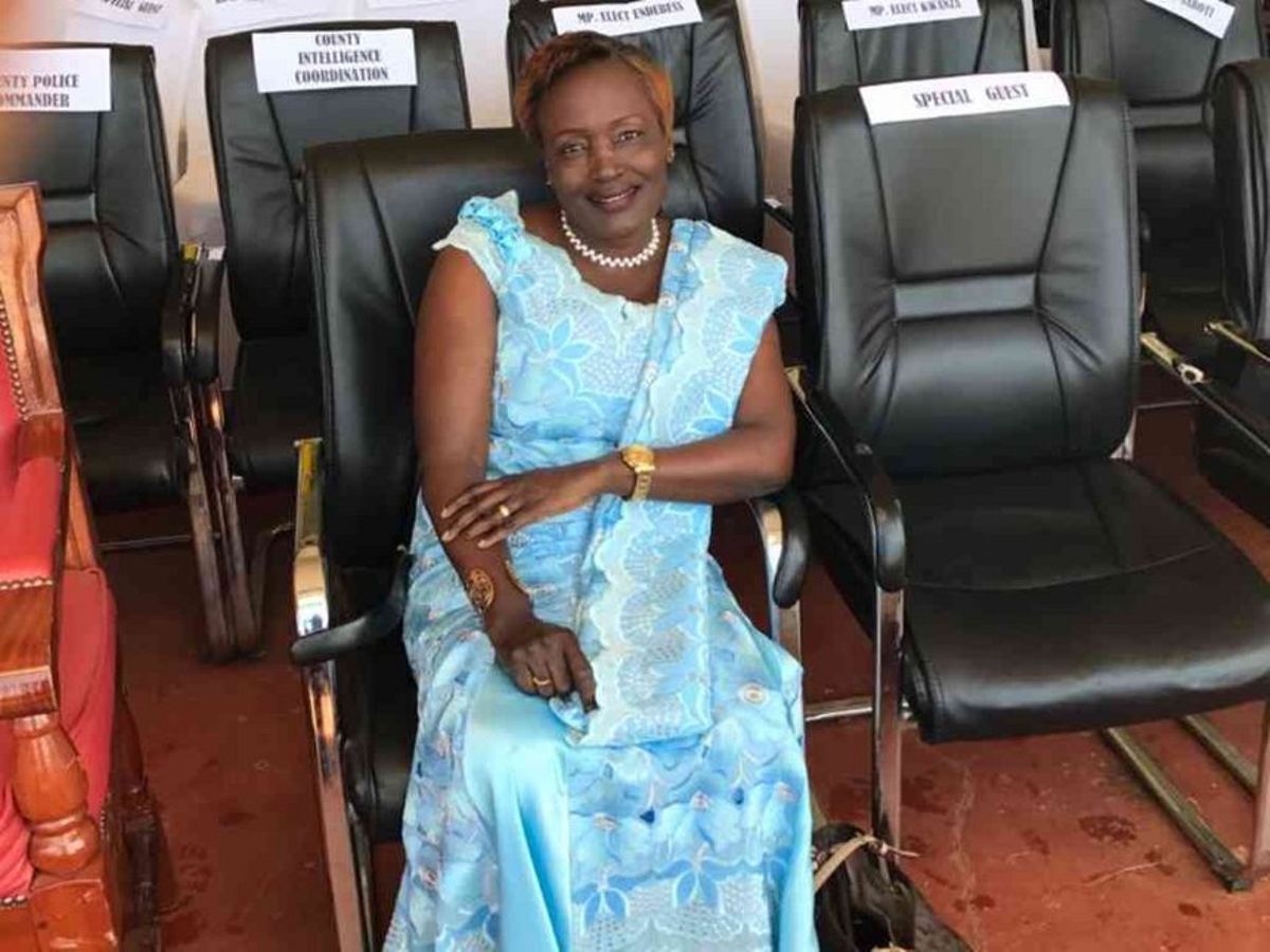Governor’s wife on the receiving end – Weekly Citizen