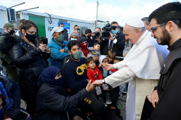 Pope ends visit to Greece focused on the plight of migrants » Capital News