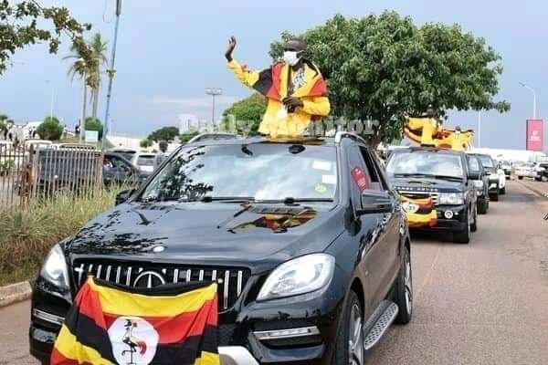 Uganda President Yoweri Museveni rewards athletes photo Uganda President Yoweri Museveni rewards athletes photo