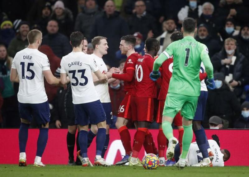 Kane could have broken Robertson's leg, says angry Klopp : The standard Sports