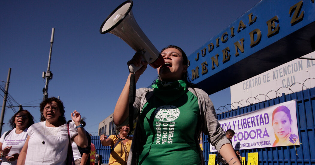 El Salvador Releases 3 Women Serving Long Prison Sentences for Abortions