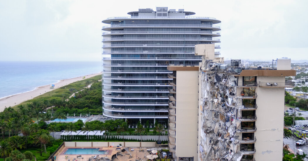 Condo Collapse Near Miami Prompts Frantic Search for Survivors