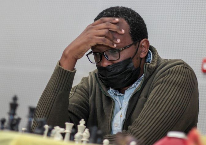 Hinga wins Open category of Nairobi Over the Board (OTB) chess championships tournament : The standard Sports