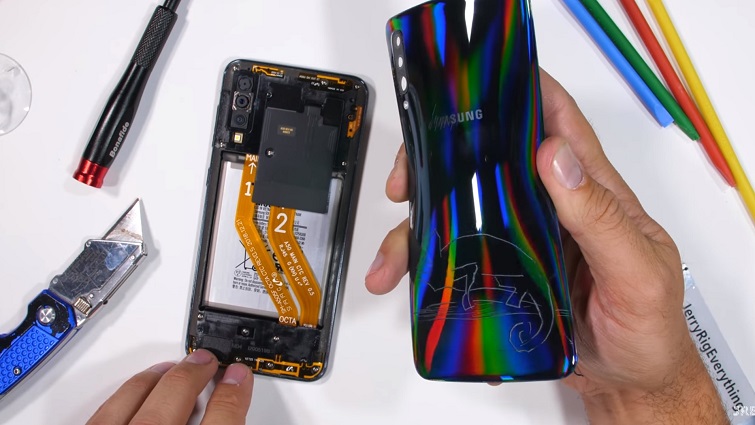 Galaxy A50 teardown