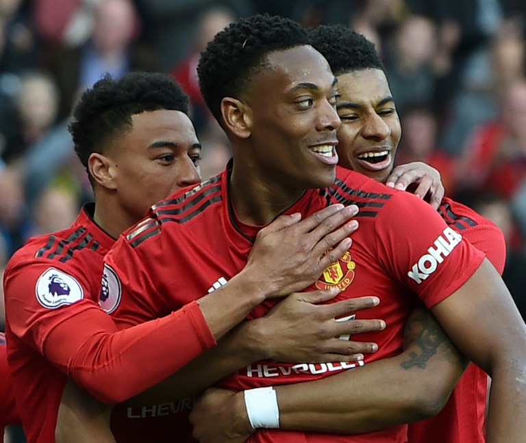 United celebrate Solskjaer's appointment by returning to top four