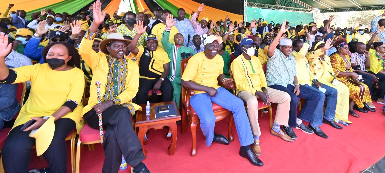 Senator Malala urges youth to support DP Ruto, roots for a UDA-ANC alliance » Capital News