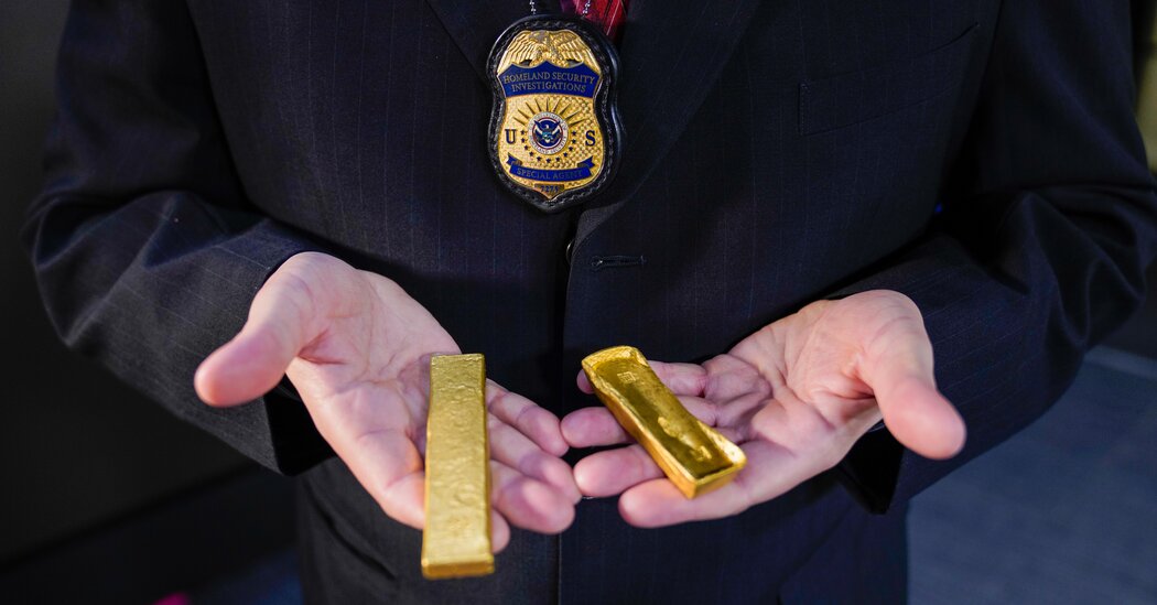 Gold Ingots From 18th-Century Shipwreck Returned to France