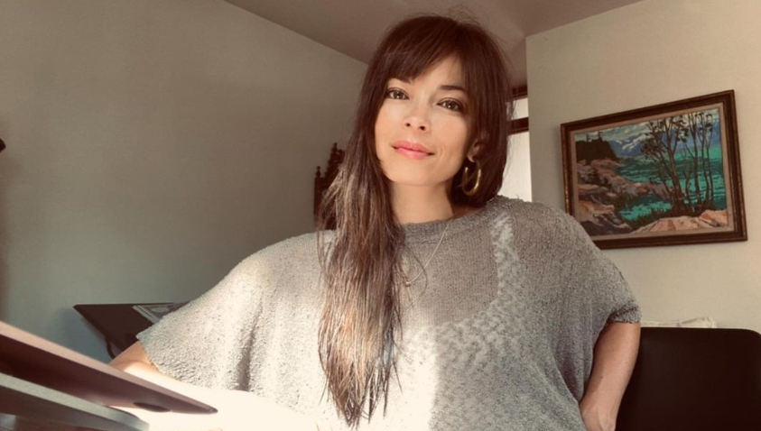 KRISTIN KREUK BIOGRAPHY