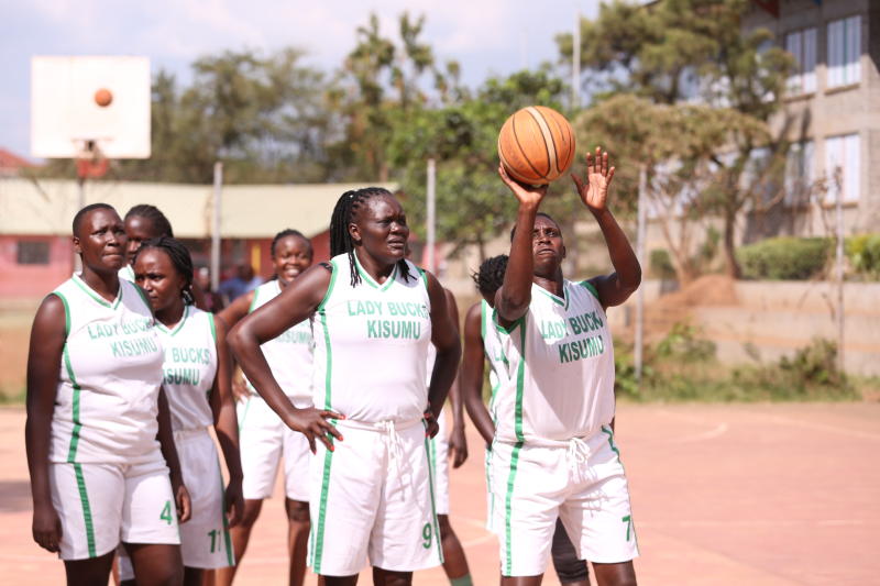 Basketball: Kisumu Lady Bucks edge Eagle Wings to register first win of season : The standard Sports