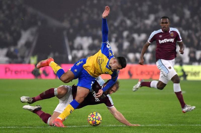 Southampton edge West Ham in Boxing Day thriller : The standard Sports