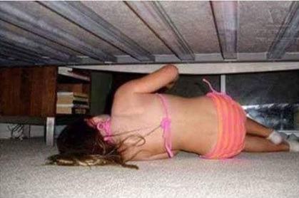 This SEXY LADY hid under the bed to catch her husband having SEX with another LADY, see what happened next