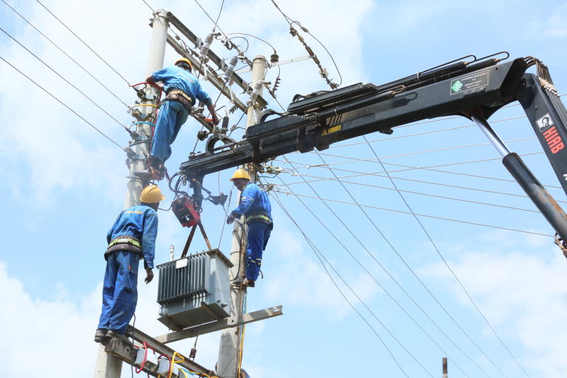 Manufacturers laud 15pc cut in electricity cost