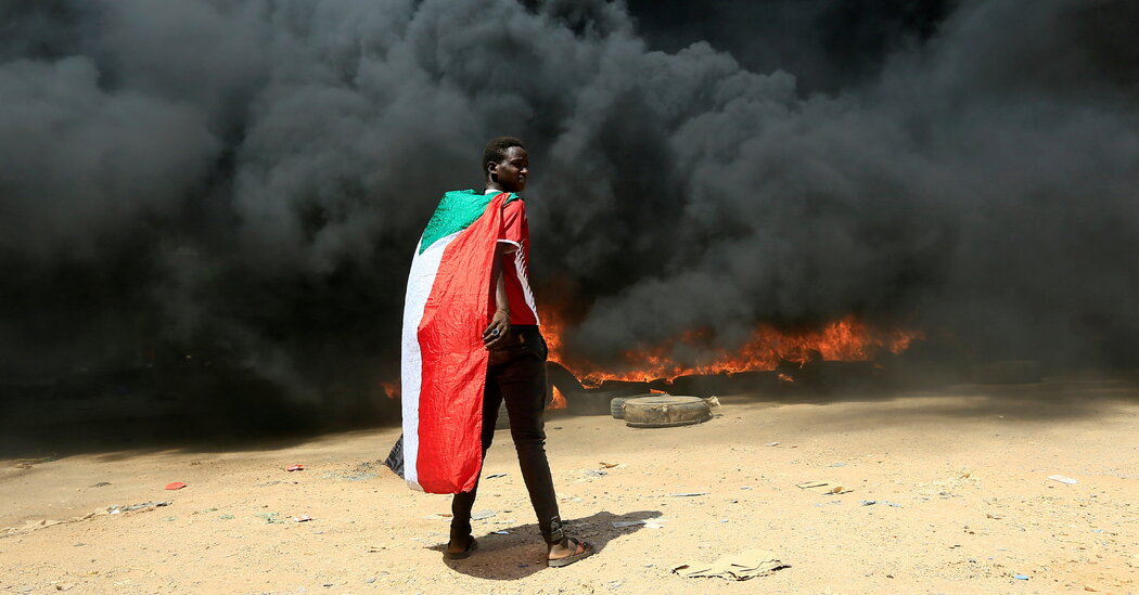Live Updates: Military in Sudan Detains Top Leaders, Fueling Coup Fears