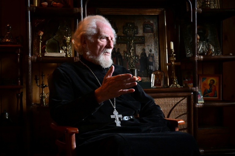 Russian priests condemn the Ukraine conflict.