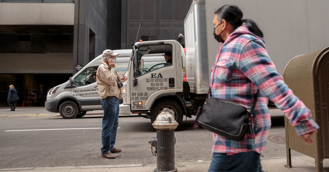 A New York City Clean-Air Program Pays Citizens to Report Idling Trucks