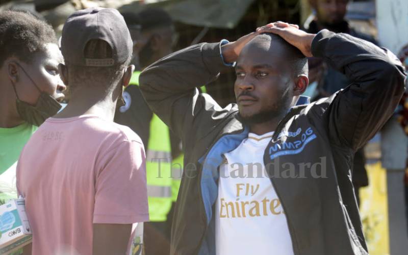 Mason recalls how crane fell, killing nine workers