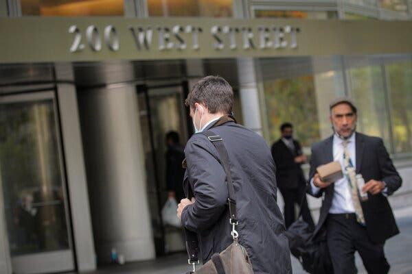 Outside the Goldman Sachs headquarters in Manhattan. The bank is requiring all of its employees in the United States to log their vaccination status in the bank’s system.