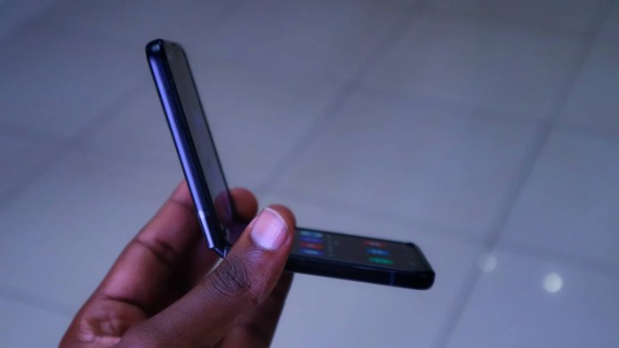 Samsung Galaxy Z Flip 3 Specifications and Price