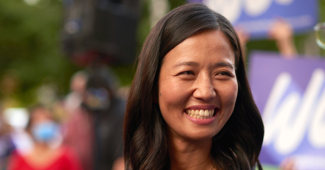 Boston Mayor’s Race Narrows, With a Progressive in the Lead