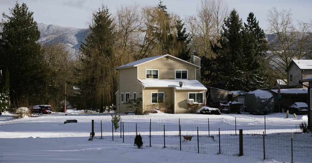 A Tribe’s Bitter Purge Brings an Unusual Request: Federal Intervention