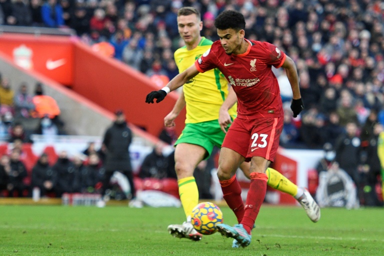 Man City rocked by Spurs as Liverpool ignite title race