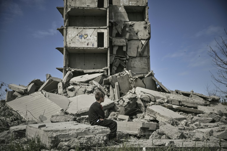 Ukraine's children of war roam rubble of eastern front » Capital News