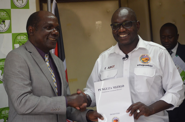Why Former Presidential aspirant Wants IEBC to Bar Raila & Ruto from Contesting in August