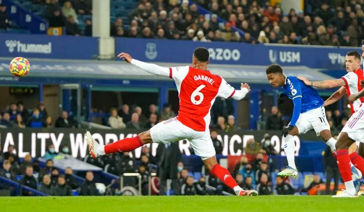 Arsenal flounder again as Gray secures come-from-behind win for Everton : The standard Sports