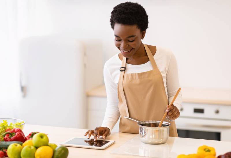 How to get started in preparing more home cooked meals Eve woman
