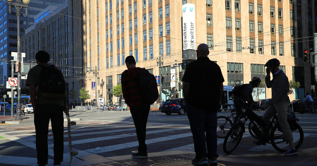 Hackers Tell the Story of the Twitter Attack From the Inside