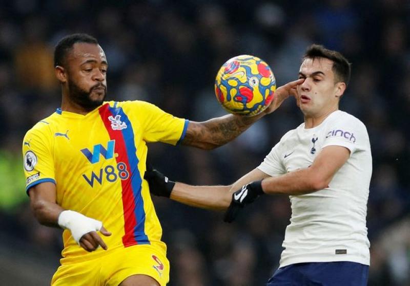 Moura inspires Tottenham to easy win over Crystal Palace : The standard Sports