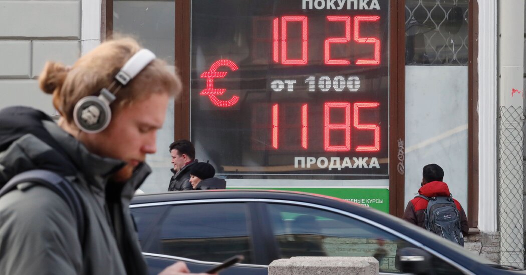 Stocks, Oil Prices and US-Russia Currency News: Live Updates
