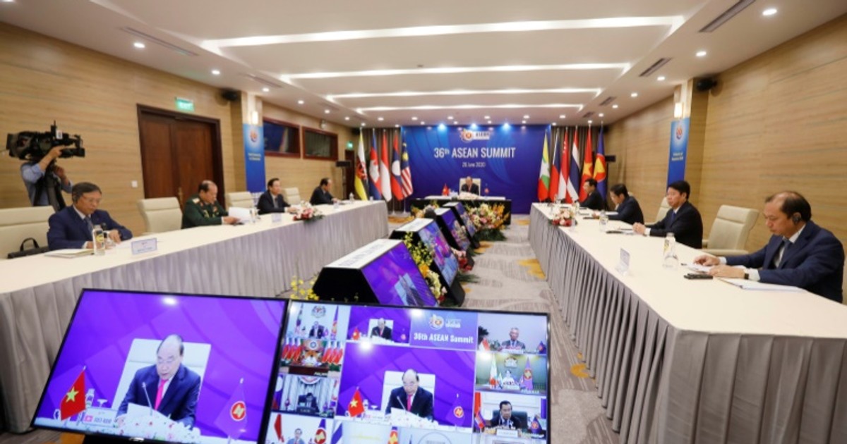 Vietnam PM warns of economic calamity at ASEAN summit [ARTICLE]