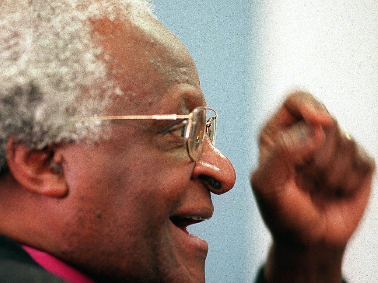 Tutu's ashes buried in Cape Town cathedral » Capital News