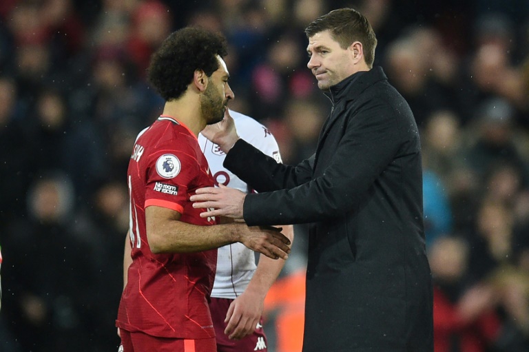 Salah spoils Gerrard's Liverpool return, Ronaldo rides to Man Utd's rescue