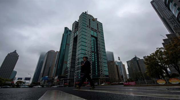Shanghai's downtown shopping malls partially reopen