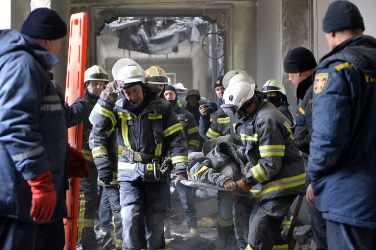 Russia pounds Ukraine as Kyiv rejects 'ultimatums' » Capital News