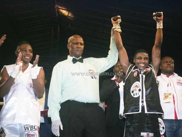Zarika stops hard punching Phiri to defend WBC title