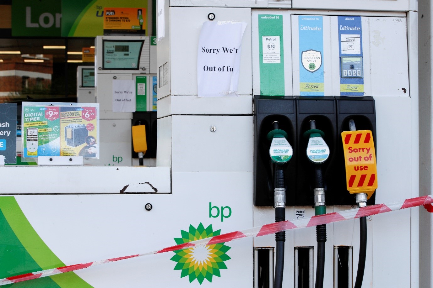 Panic buying leaves fuel pumps dry in major UK cities