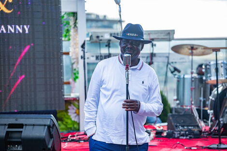 Raila addressing guests at Alfred Mutua party