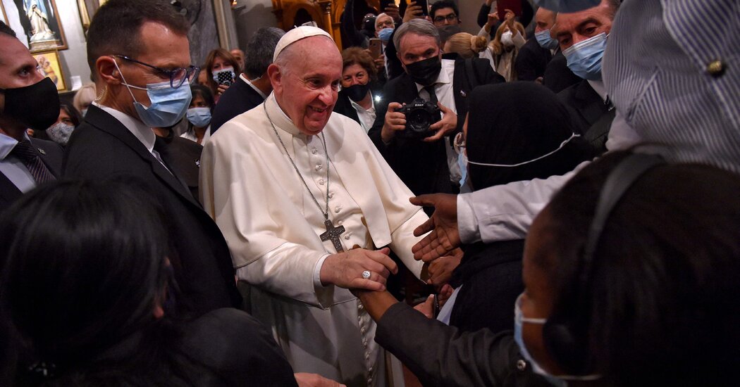 Pope Francis in Greece: Latest News