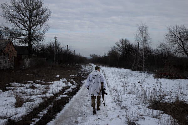 A Ukrainian soldier on Wednesday near Katerynivka, in eastern Ukraine.