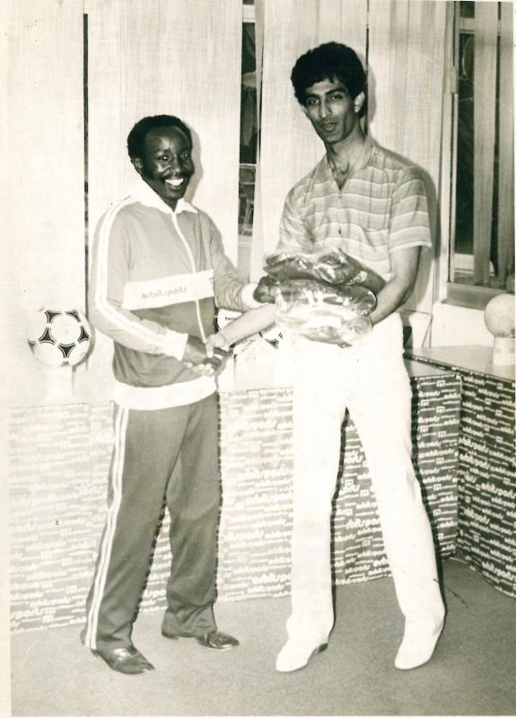 Former world flyweight champion Muchoki receives another certificate from International Boxing Association : The standard Sports