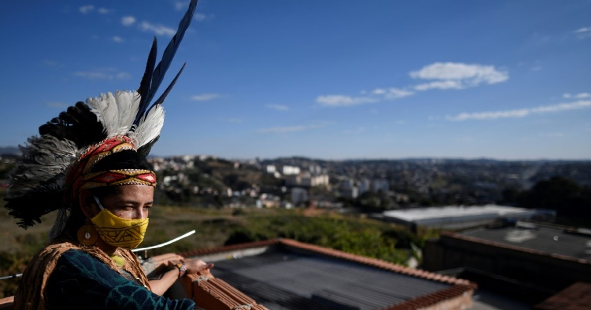 Brazil's displaced indigenous struggle in concrete jungle far from home [ARTICLE]