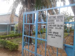 Jealous Webuye husband attacks wife with machete