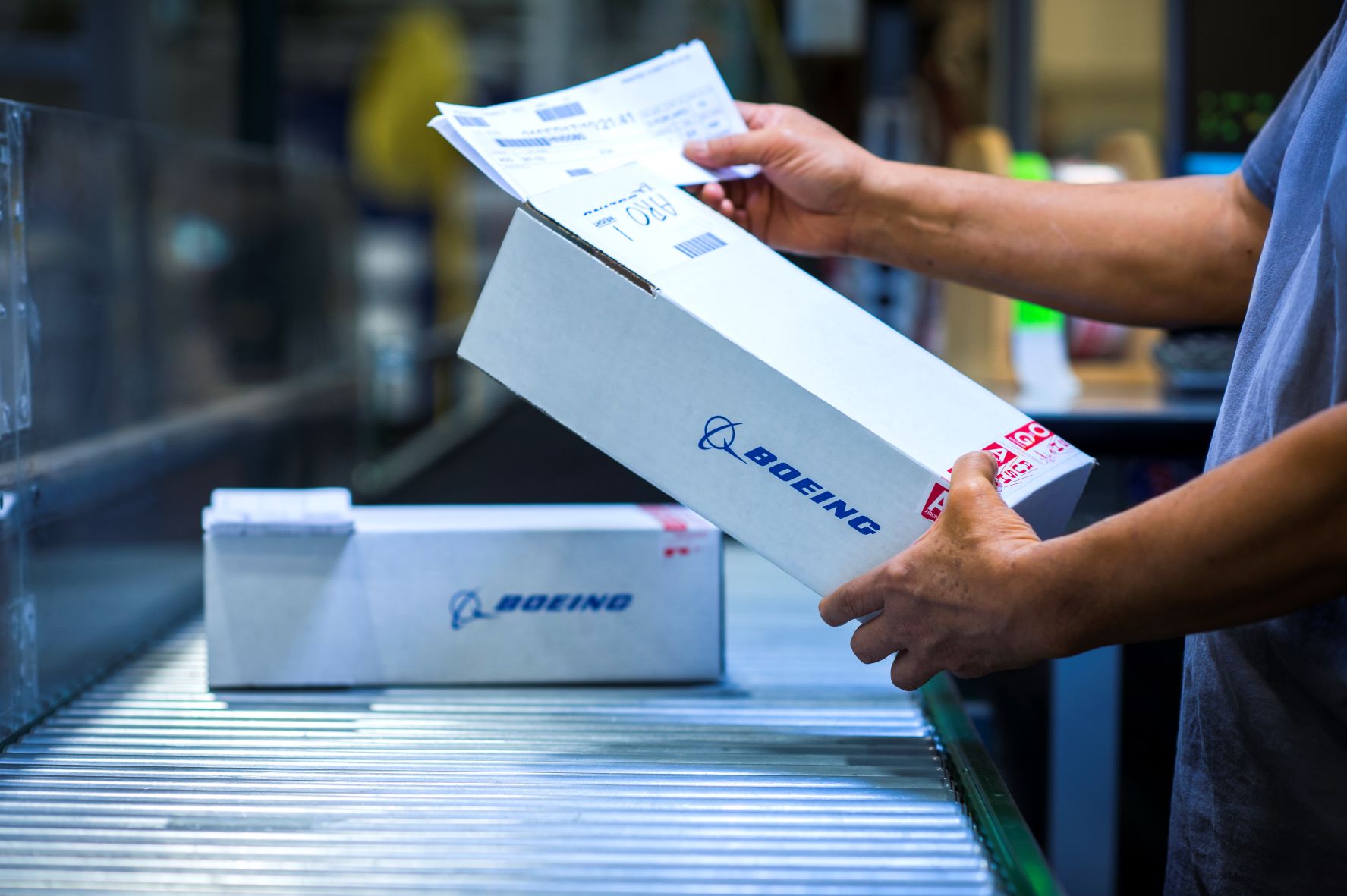 Boeing Reaches Record $2 Billion in E-Commerce Sales