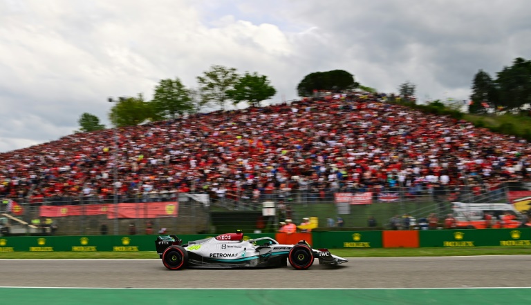 'Sorry': Mercedes boss admits Hamilton car not worthy of world champion