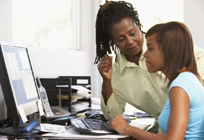 Hygiene tips to share with your teenage daughter