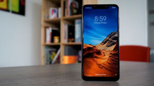xiaomi_pocophone_f1_screen