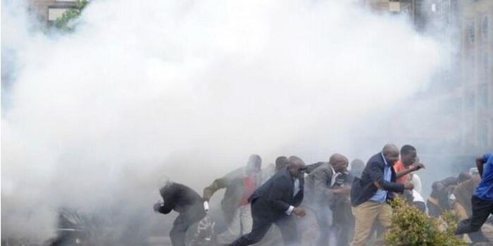 Police Deployed in CBD After Nairobians Plan March to State House [VIDEO]